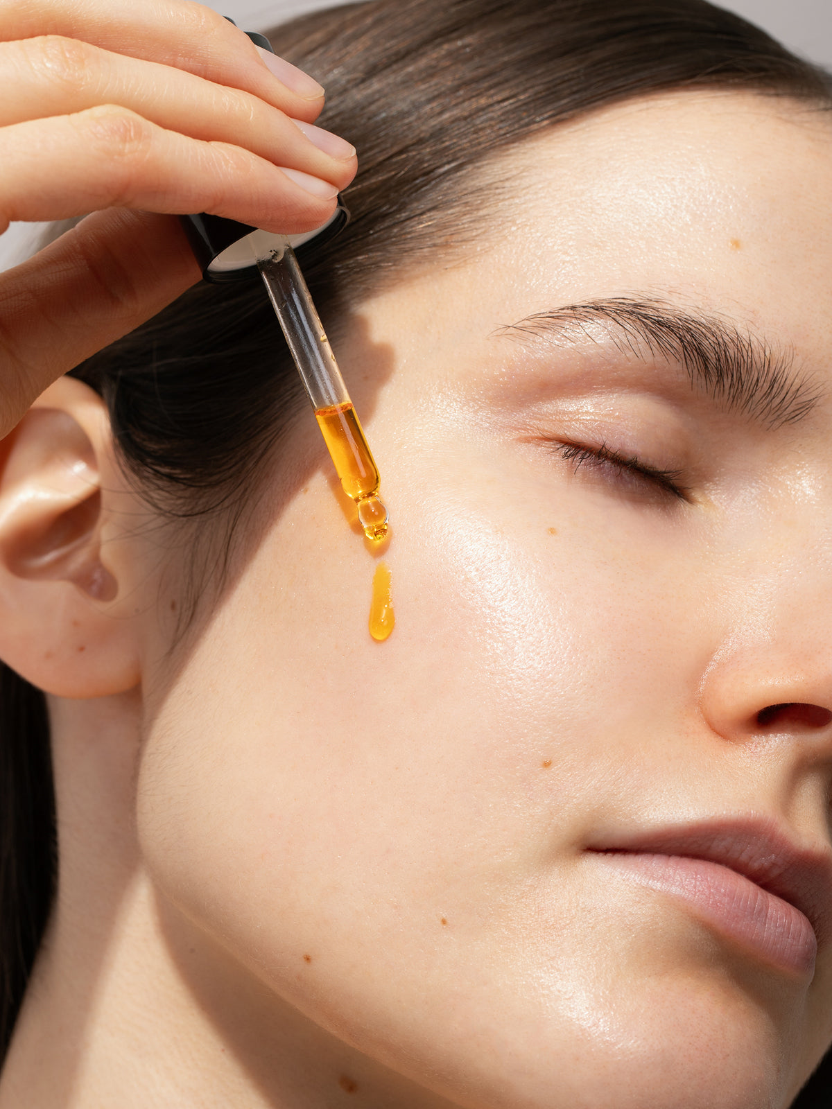 Yin Your Skin AURA Elixir - Brightening, antioxidant-rich facial oil for radiant skin